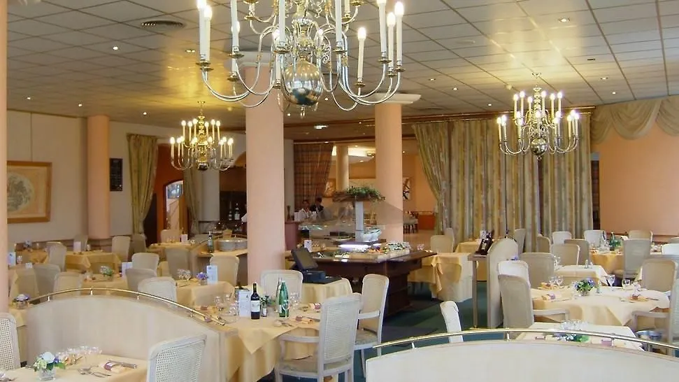 Hotel Logis Lyon Est Porte De L'Ain Saint-Maurice-de-Beynost