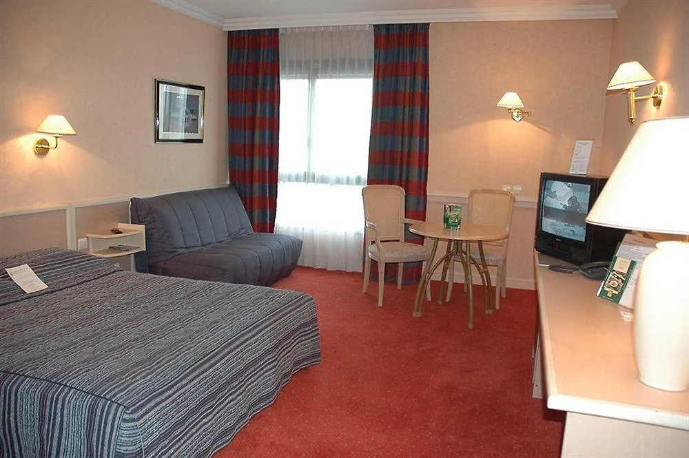 **** Hotel Logis Lyon Est Porte De L'Ain Saint-Maurice-de-Beynost France