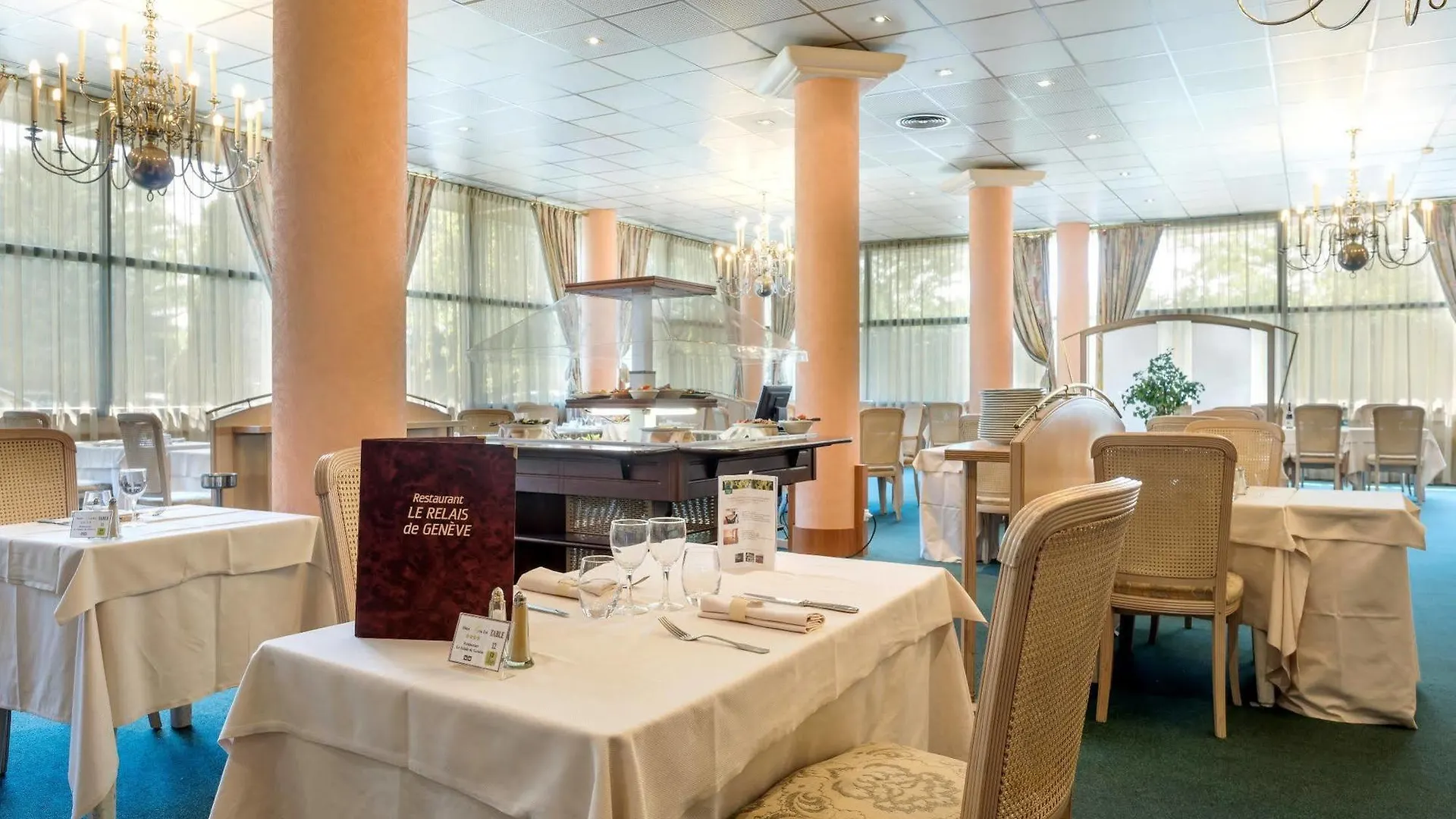 Logis Lyon Est Porte De L'Ain Saint-Maurice-de-Beynost Hotel