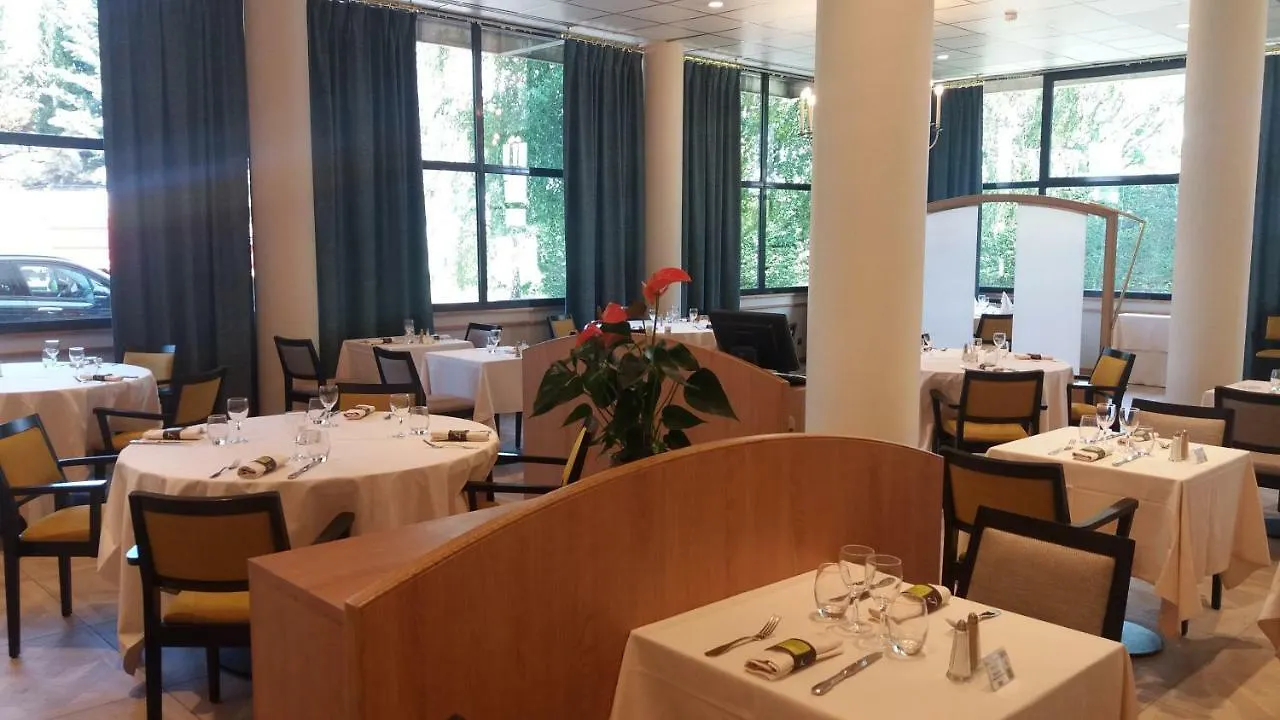 Hotel Logis Lyon Est Porte De L'Ain Saint-Maurice-de-Beynost
